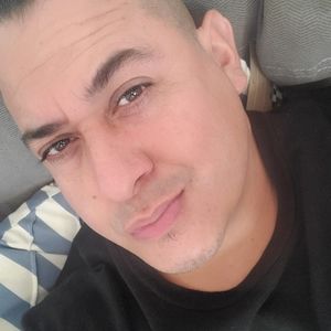 Meet your Posher, Louis